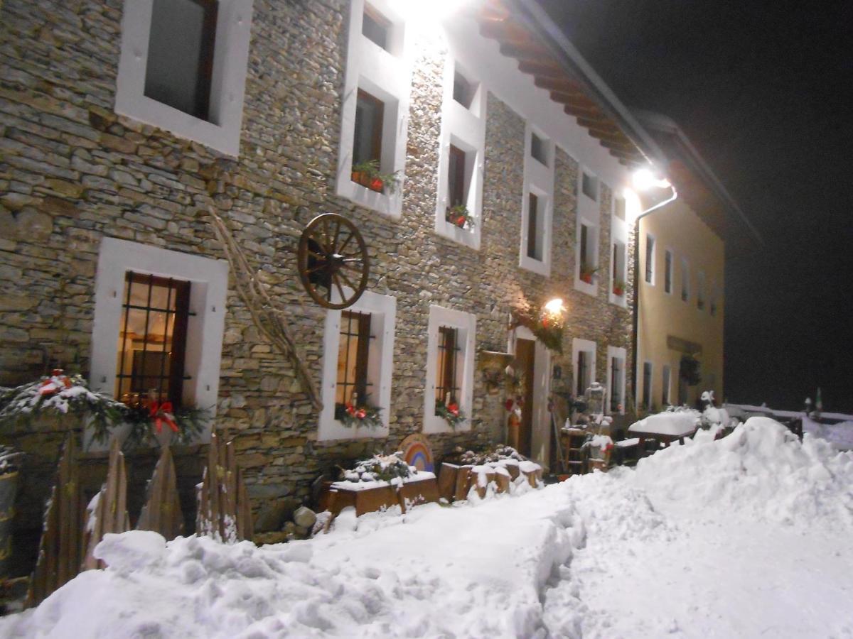 Agriturismo La Casa Nei Boschi Colderu Exterior foto